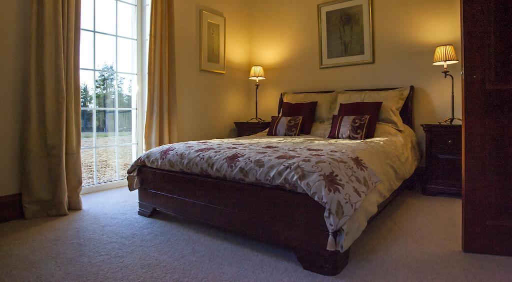 Bed and Breakfast Dinichean House Daviot  Habitación foto